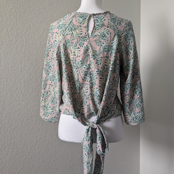 3/$30 CODEXMODE Nordstrom Pink Palm Leaf Blouse - Picture 5 of 7